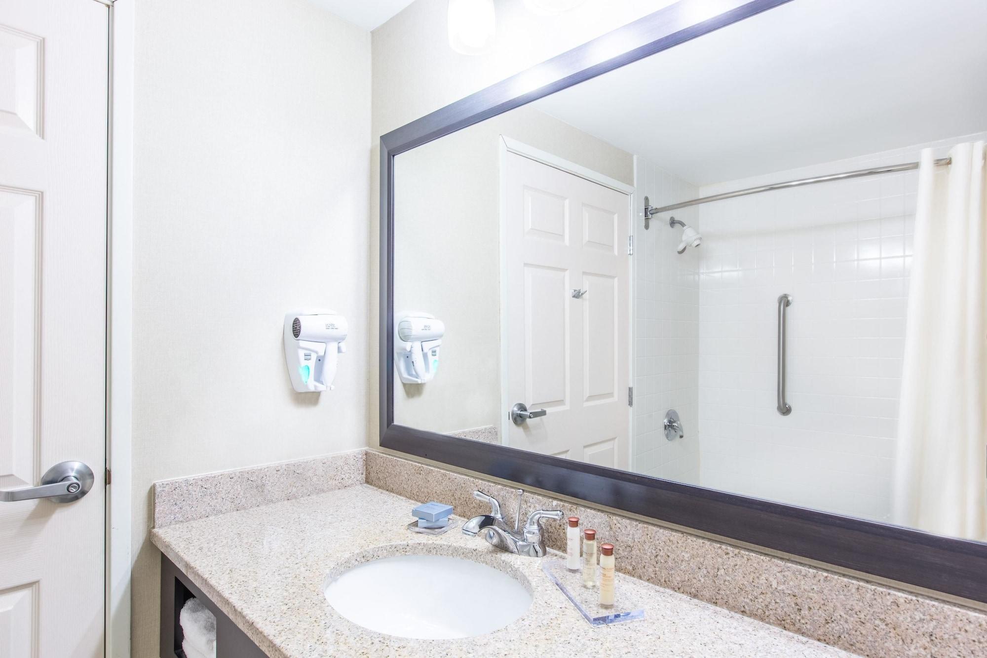 Hotel Wingate By Wyndham Lexington Esterno foto
