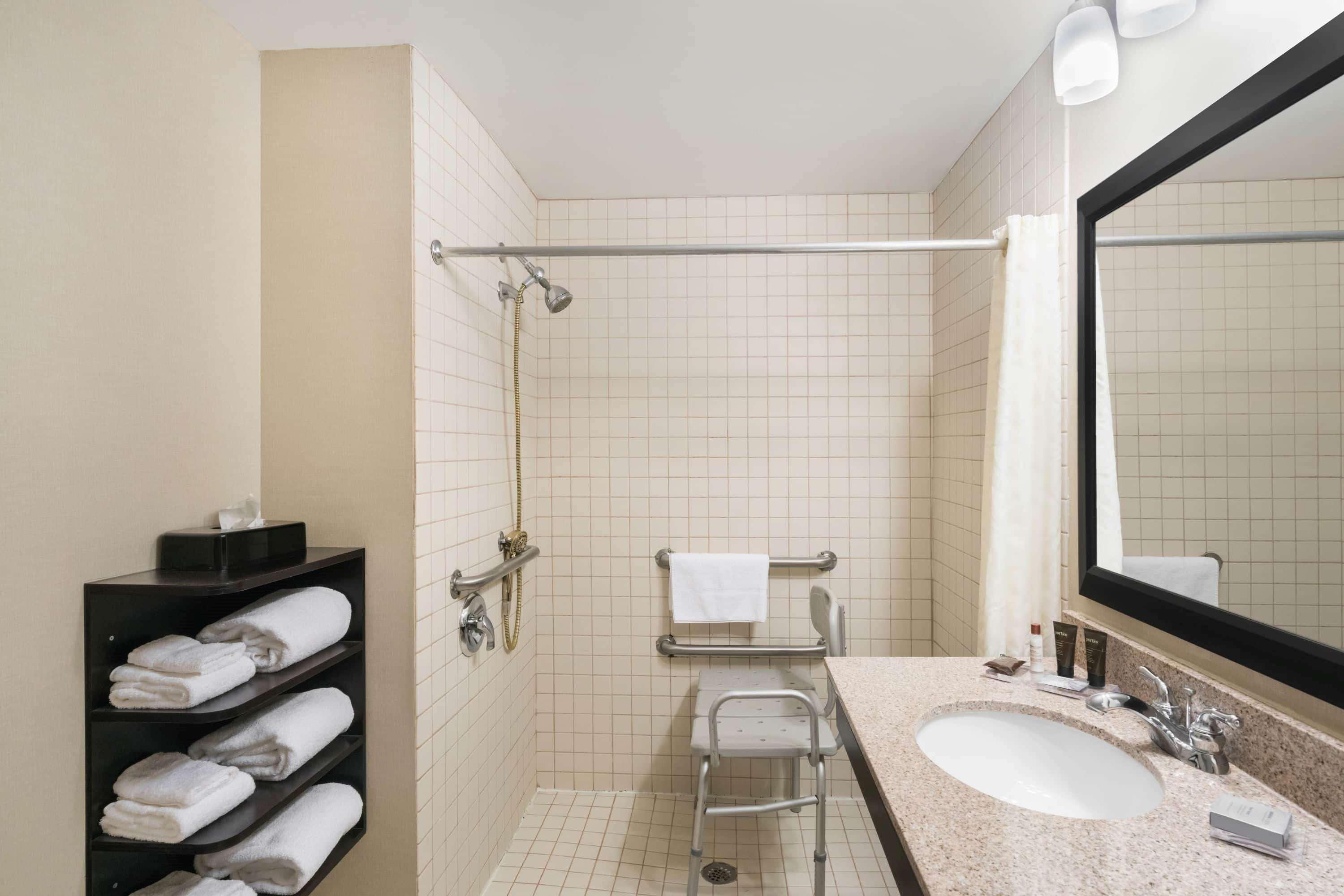 Hotel Wingate By Wyndham Lexington Esterno foto